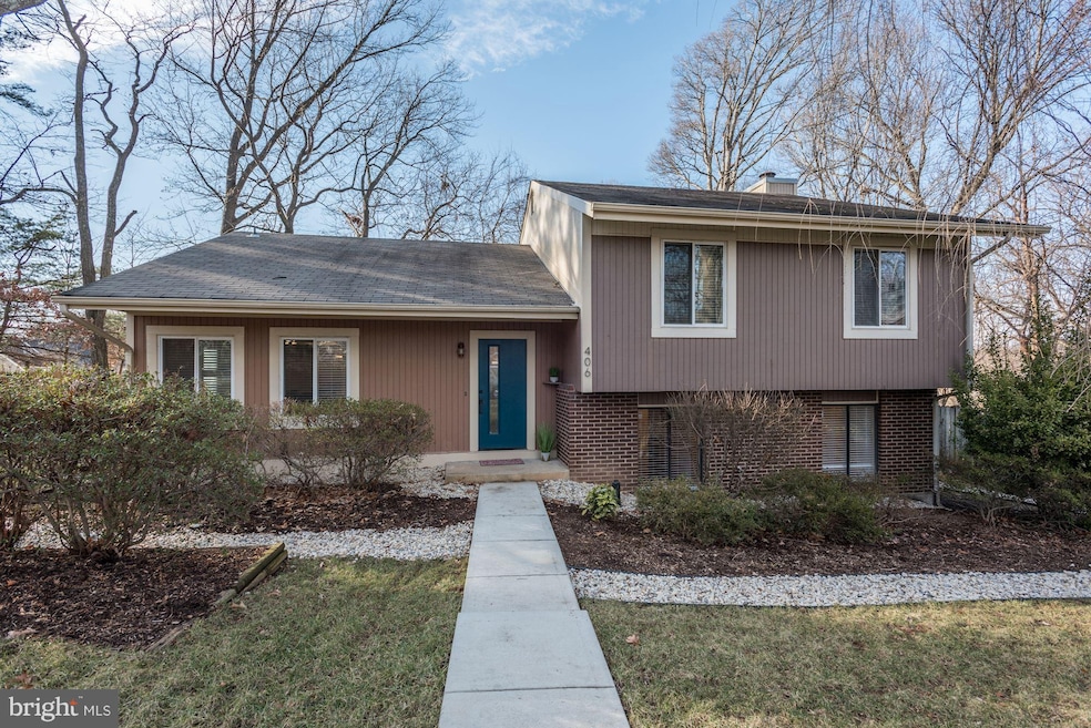 406 Troy Ct SE, Vienna, VA 22180 - photo 1