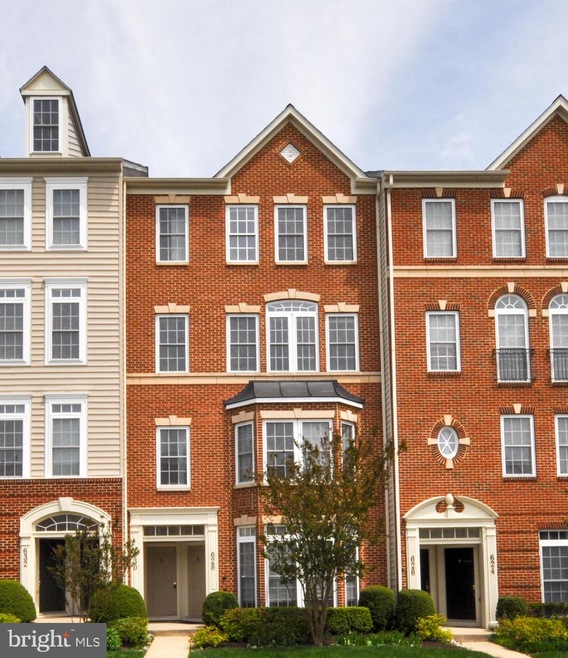 630 Pelican Ave, Gaithersburg, MD 20877 - photo 1