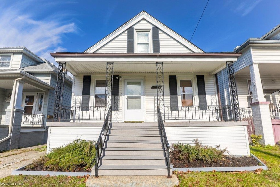 2669 Botsford St, HamtraMcK, MI 48212 - photo 1