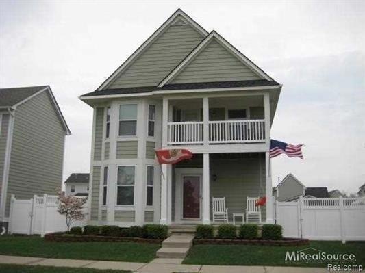 32275 E Cranston.jpg