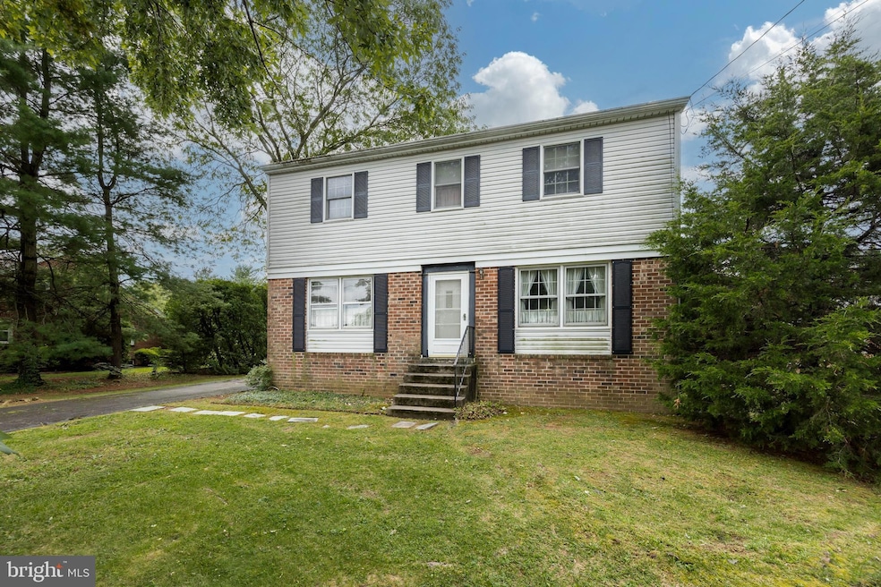 2912 Diamond St, Hatfield, PA 19440 - photo 1