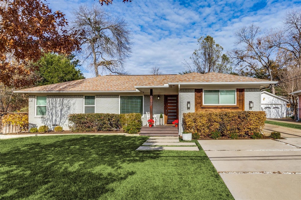 6715 Patrick Dr, Dallas, TX 75214 - photo 1