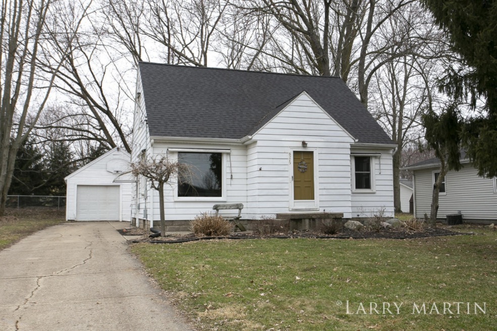 8275 Freeland SW
