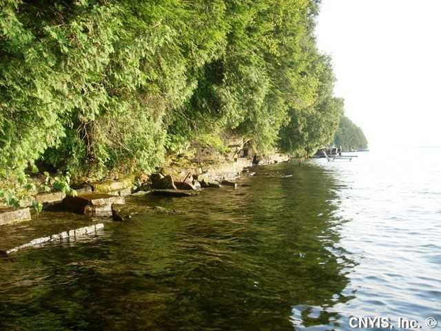 Land Waterfront