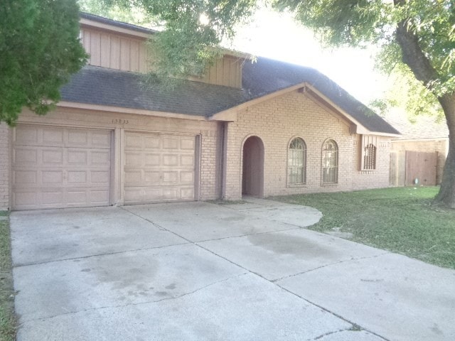15835 Cardono Ln, Missouri City, TX 77489 - photo 1