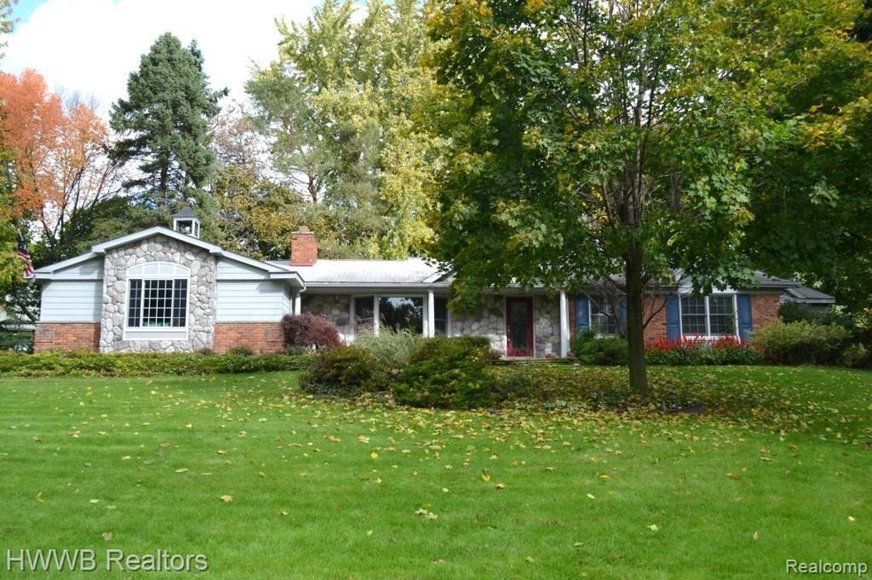 2731 Thedford Road