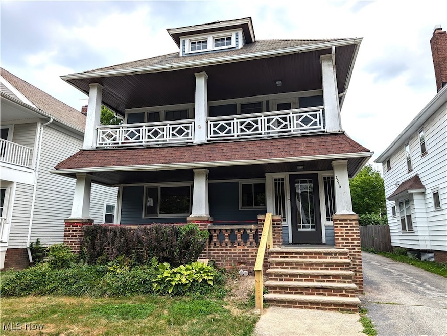 2549 Kendall Road, Shaker Heights