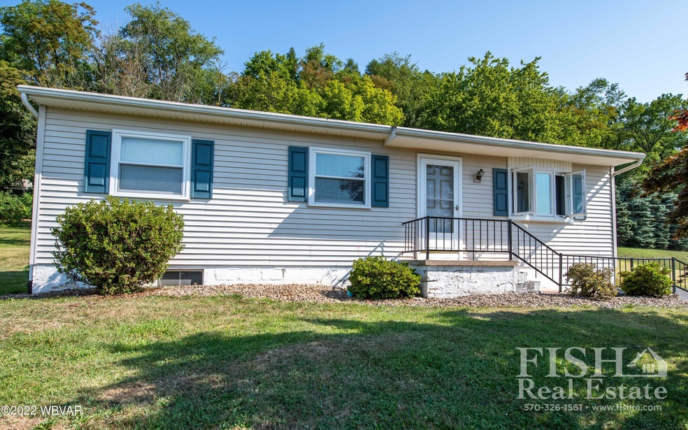 42 Spruce St, Lock Haven, PA 17745 - photo 1