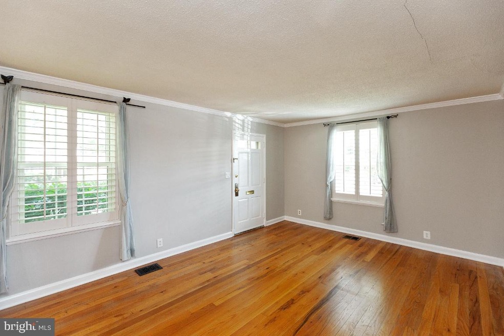 3585 S Stafford St, Arlington, VA 22206 - photo 1