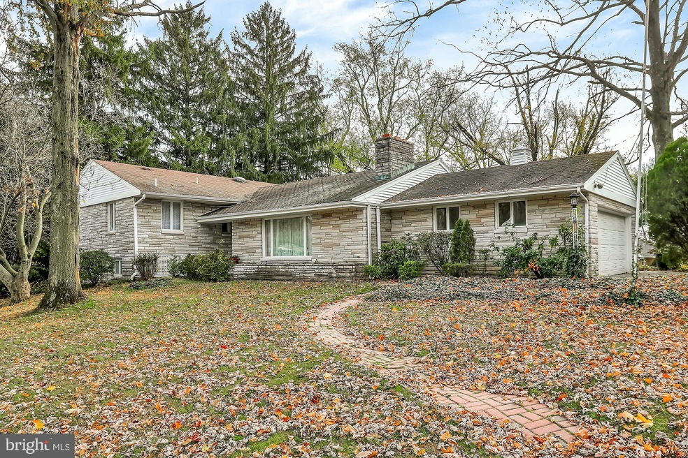 1 Hilltop Rd, Ewing, NJ 08638 - photo 1