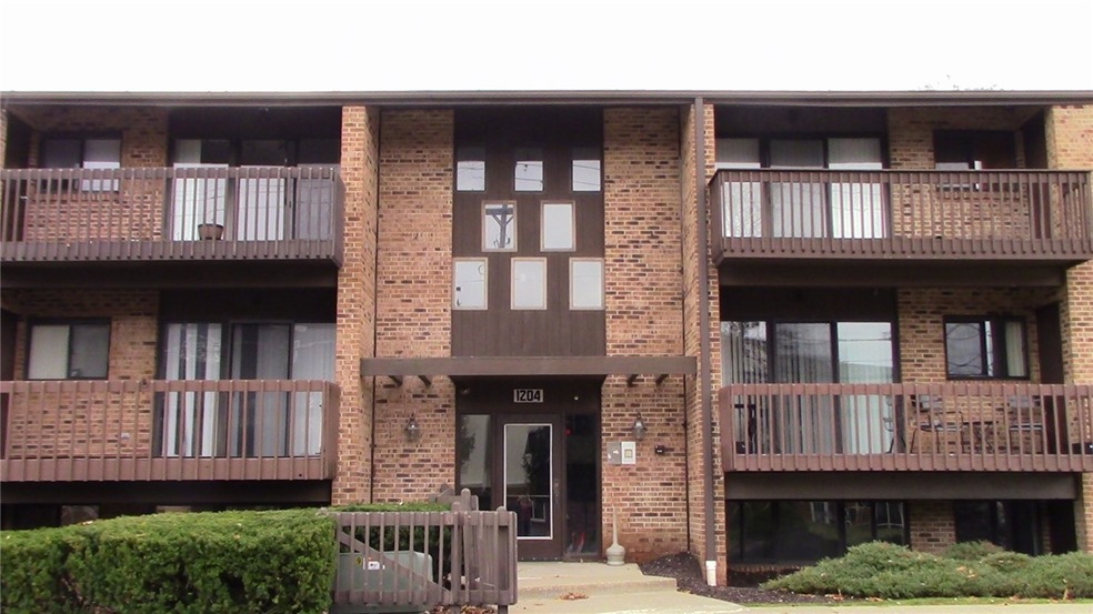 Exterior of buidling. Condo is on the bottom right