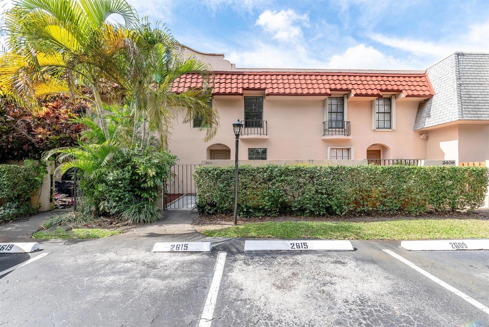 2615 SW 73rd Way unit 31, Davie, FL 33314 - photo 1