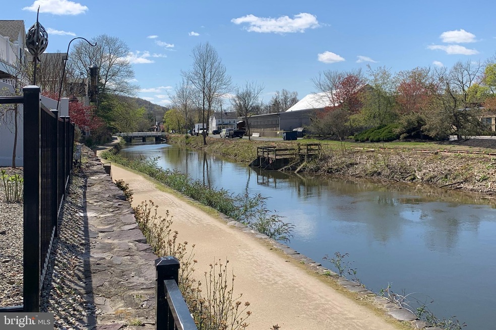 21 Clinton St, Lambertville, NJ 08530 - photo 1