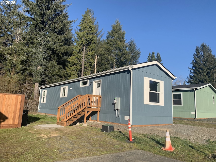 69127 Wildwood Rd unit 42, North Bend, OR 97459 - photo 1