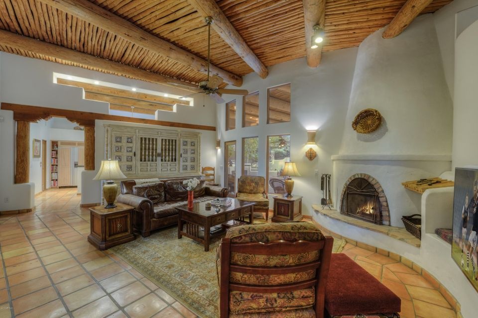 2310 E Cinnabar Ave, Phoenix, AZ 85028 - photo 1