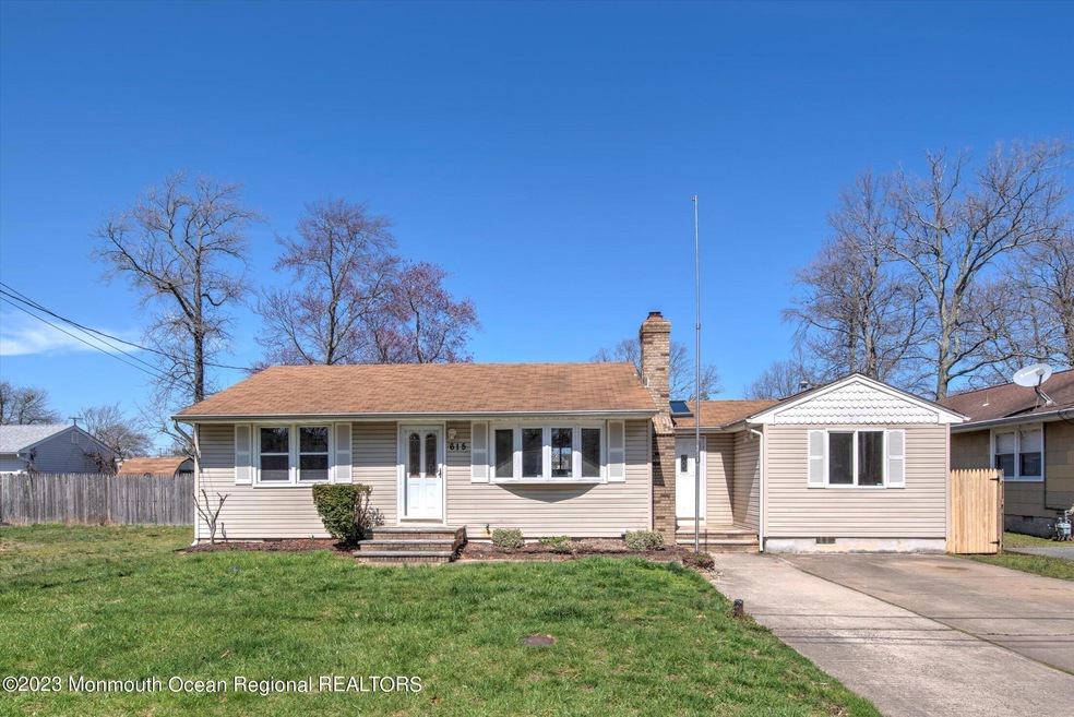 615 E Arverne Ave, Ocean Gate, NJ 08740 - photo 1