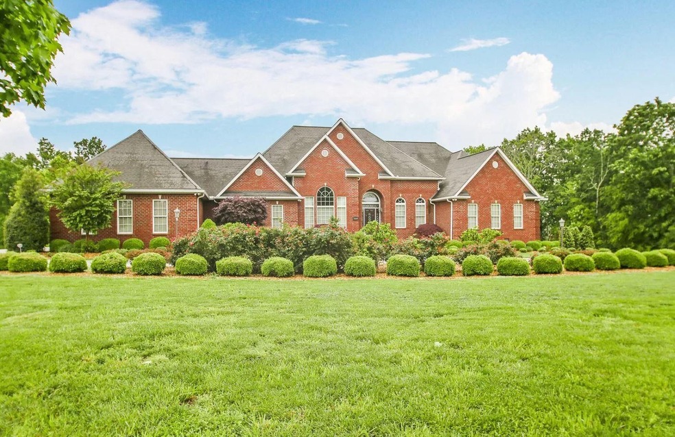 5084 Fire Fly Ln, Cookeville, TN 38506 - photo 1