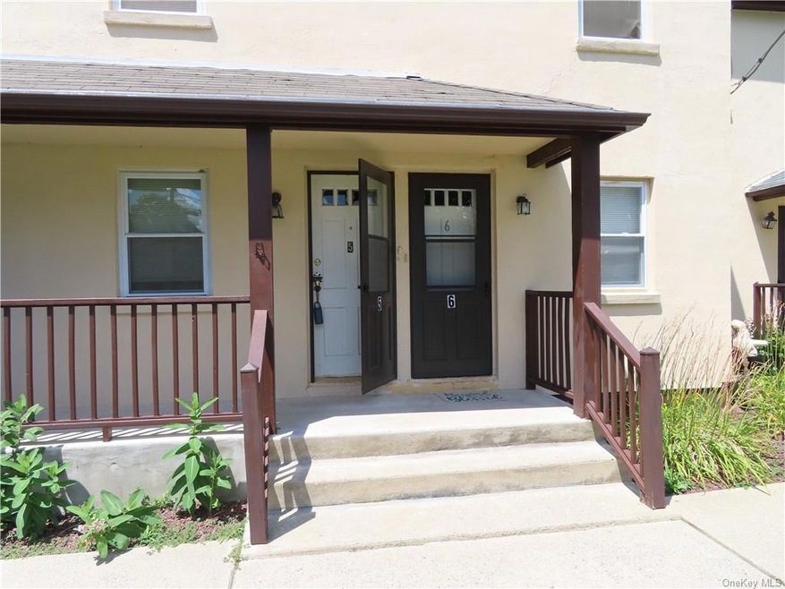 134 Sgt Amory Rd unit 5, Orangetown, NY 10954 - photo 1