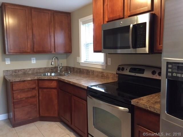 Beautifully updated Kitchen and Stainless Steel ap