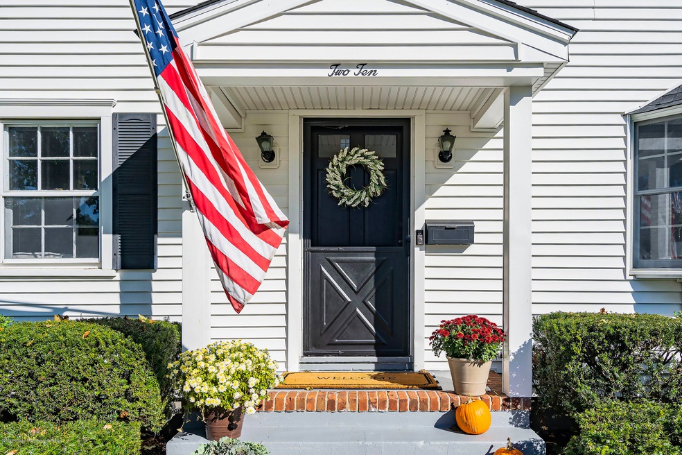 210 Pinckney Rd, Little Silver, NJ 07739 - photo 1