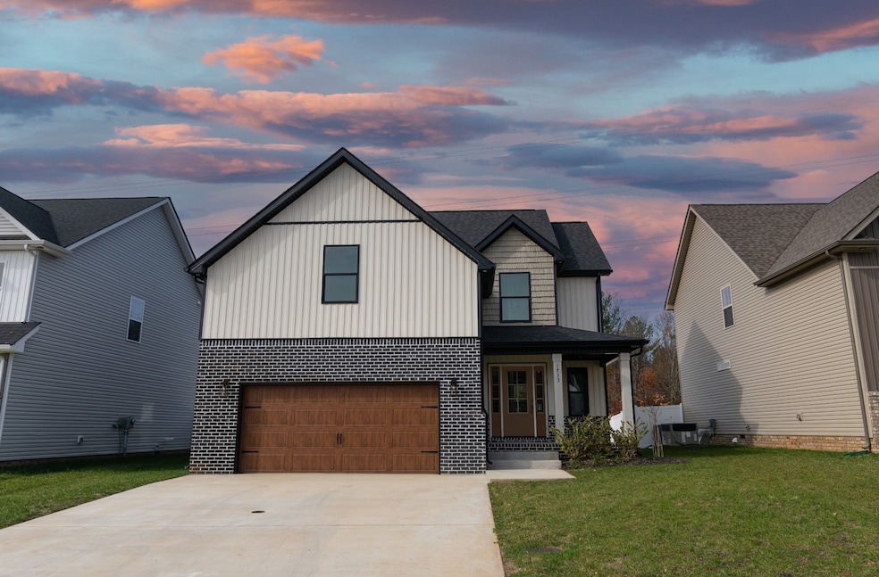 1733 Heritage Dr, Clarksville, TN 37043 - photo 1