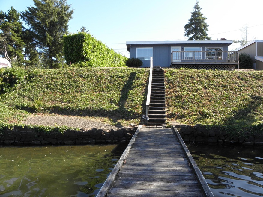 75' lake frontage