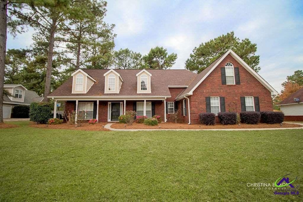 102 Bay Laurel Cir, Warner Robins, GA 31088 - photo 1