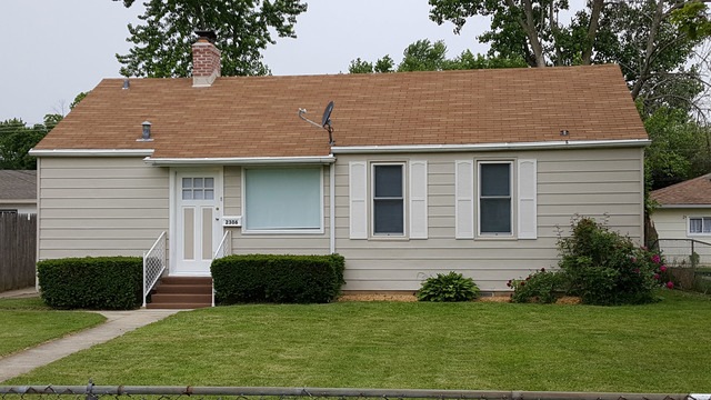 2306 Jethro Ave, Zion, IL 60099 - photo 1