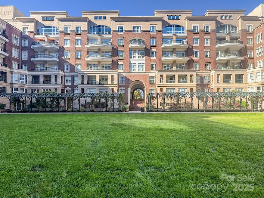 Welcome to 400 Church St