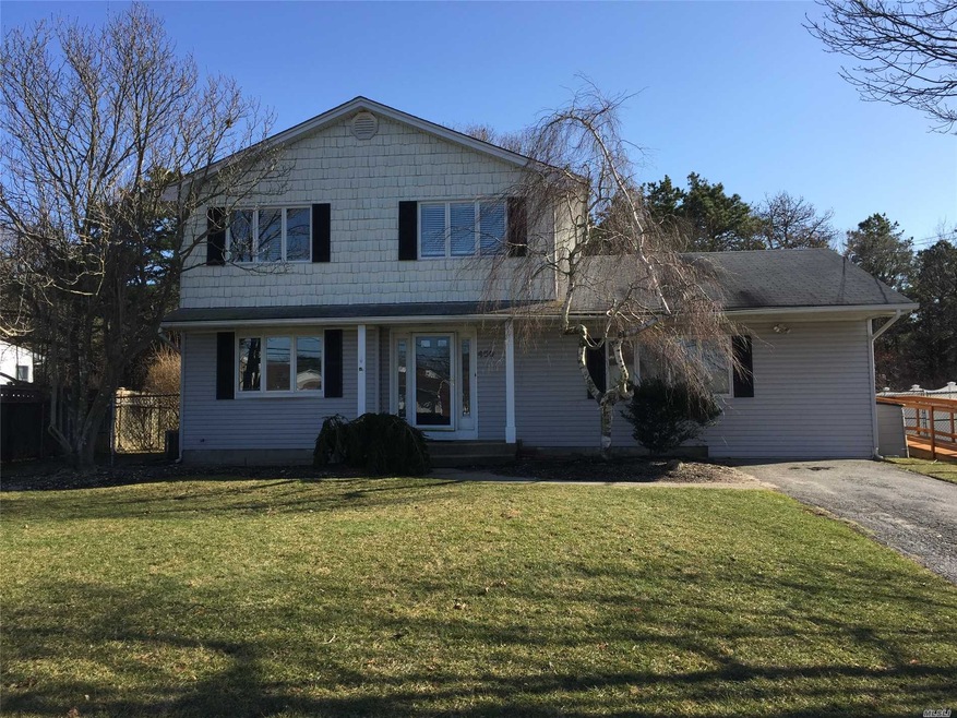 456 8th St, Bohemia, NY 11716 - photo 1