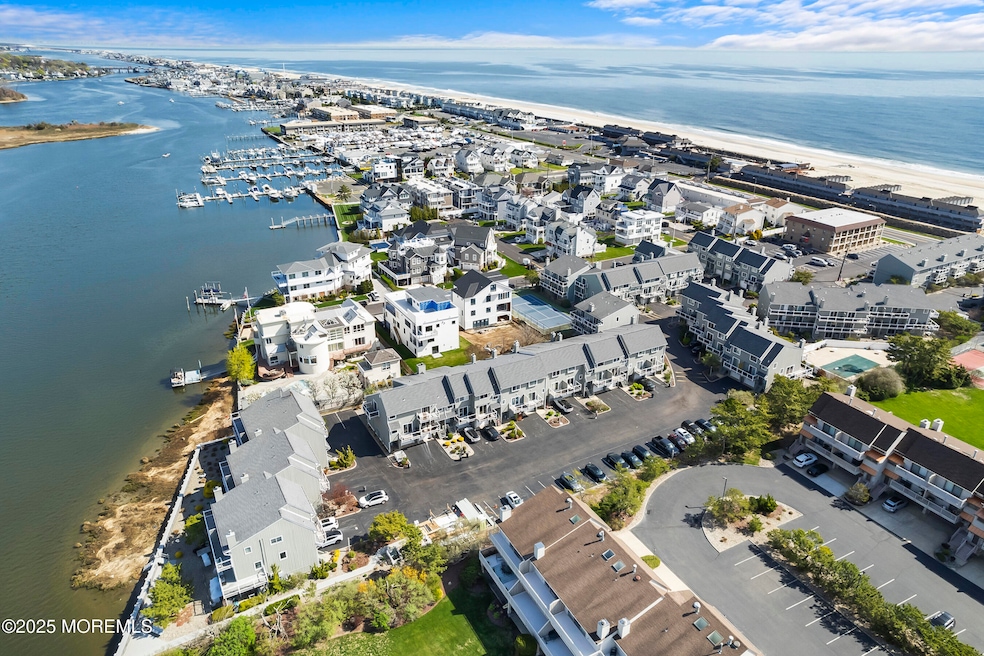 Welcome to Island View!