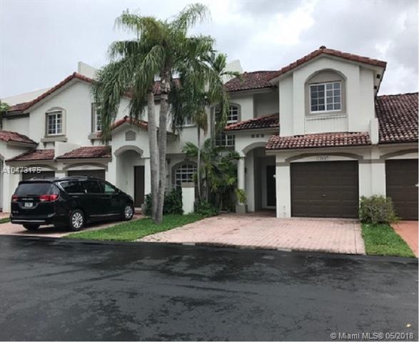 11607 NW 51st Ln, Doral, FL 33178 - photo 1