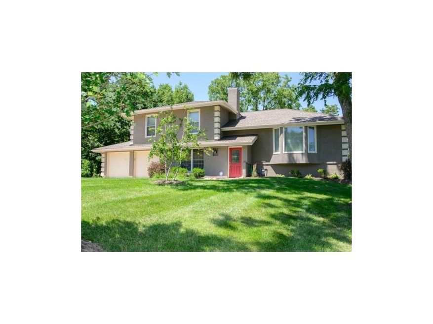 Check out the stucco and new roof nestled in this 
