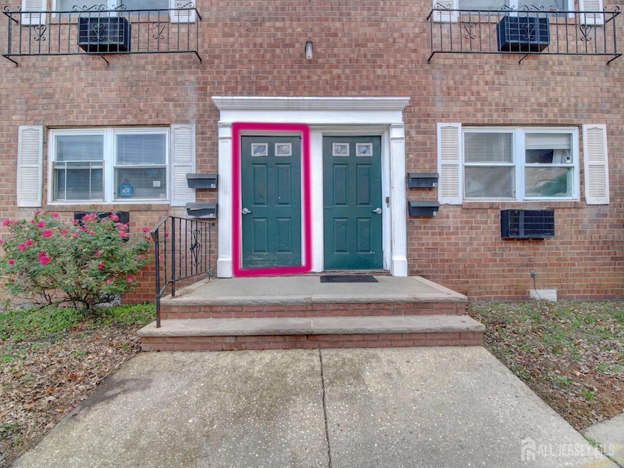 289 Main St unit 2N, Spotswood, NJ 08884 - photo 1