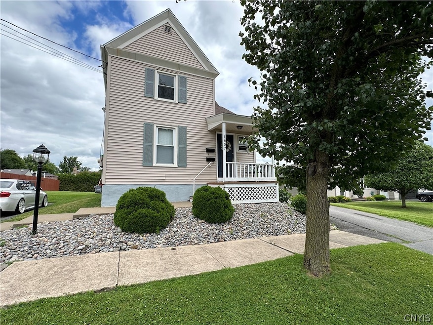 1607 Allen St, Utica, NY 13501 - photo 1