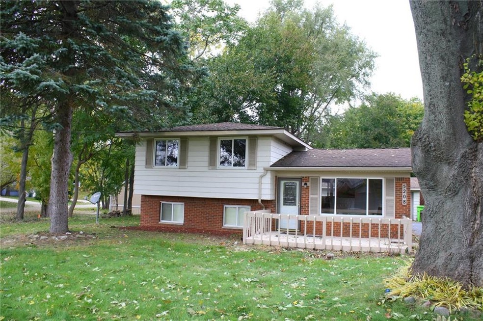 5208 Latimer St, West Bloomfield, MI 48324 - photo 1