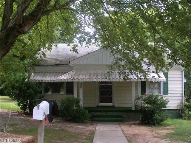 159 Ridge St, Reidsville, NC 27320 - photo 1