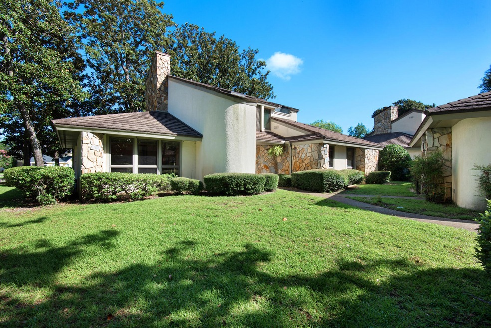 18 Balmoral Dr_20210716_015