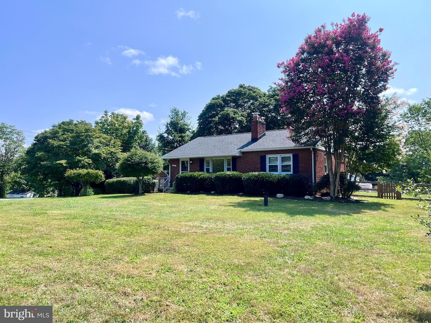 21101 Clarksburg Rd, Boyds, MD 20841 - photo 1