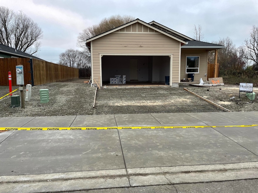 449 Spring Valley Dr, Medford, OR 97501 - photo 1