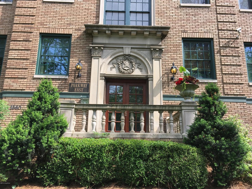 1360 Eastern Pkwy unit 1, Louisville, KY 40204 - photo 1