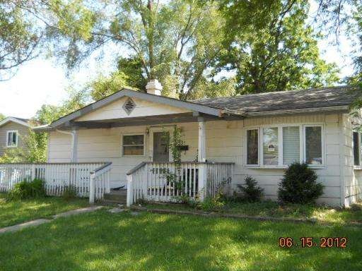 531 Apache Ave, Carpentersville, IL 60110 - photo 1