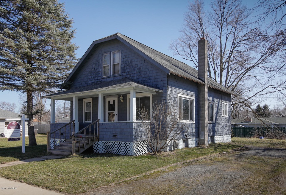 618 Constantine St-101