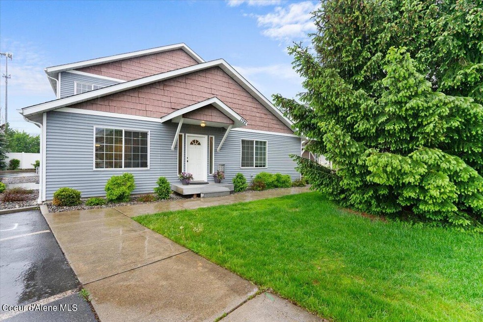 1323 N Forsythia Circle