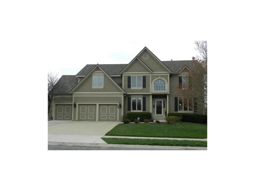 Beautiful curb appeal! Check out that 50 year stee
