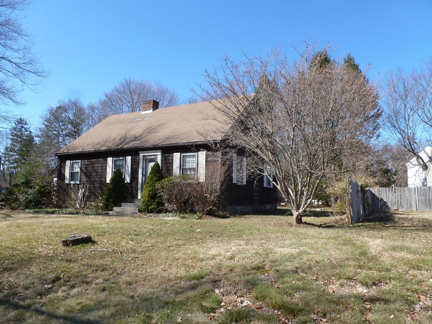 44 Curve St, Medfield, MA 02052 - photo 1
