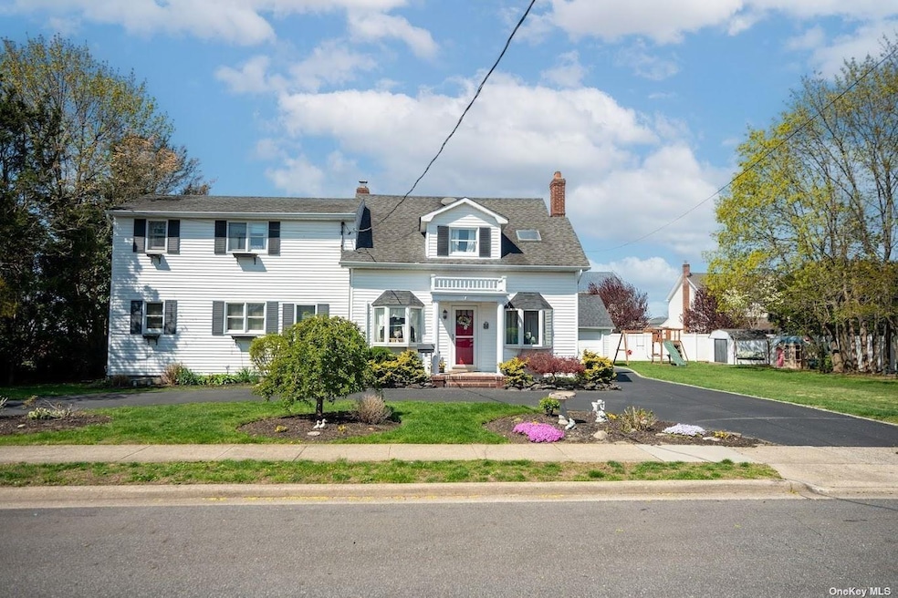 32 Concord Ave, Bethpage, NY 11714 - photo 1