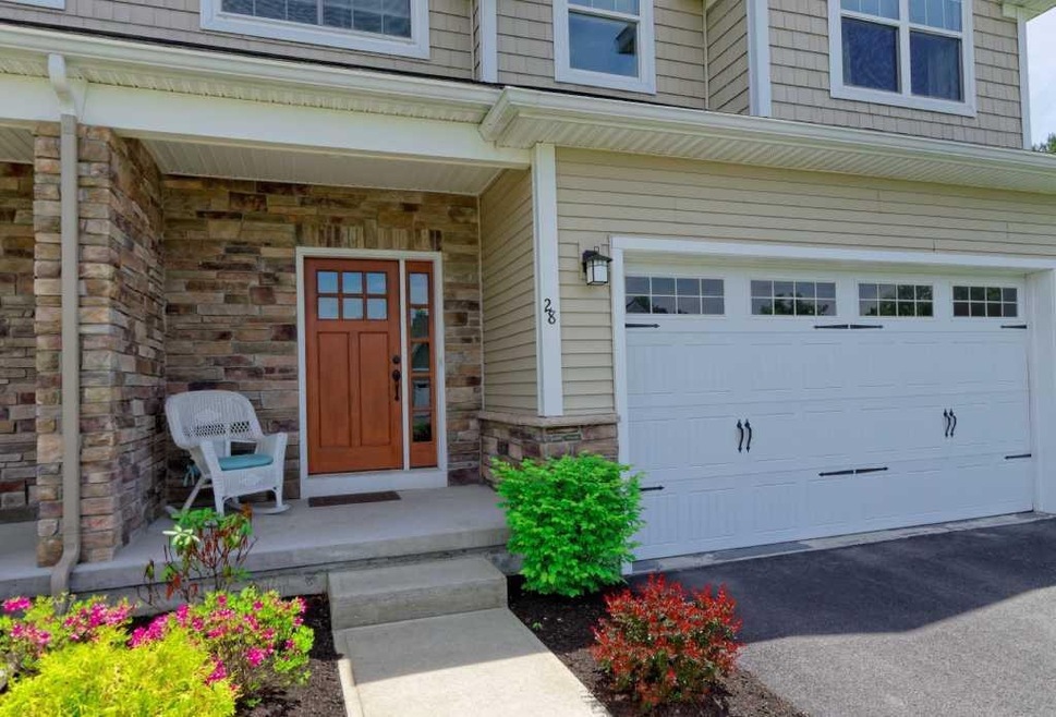 28 Guiliana Cir, Troy, NY 12180 - photo 1