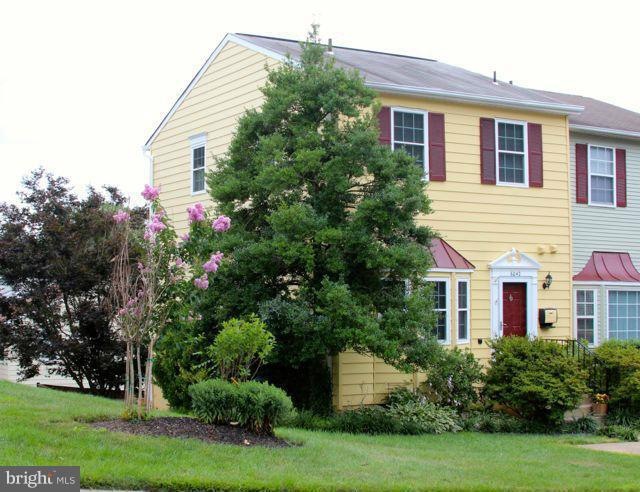 6042 Selwood Place, Springfield, VA 22152 - photo 1