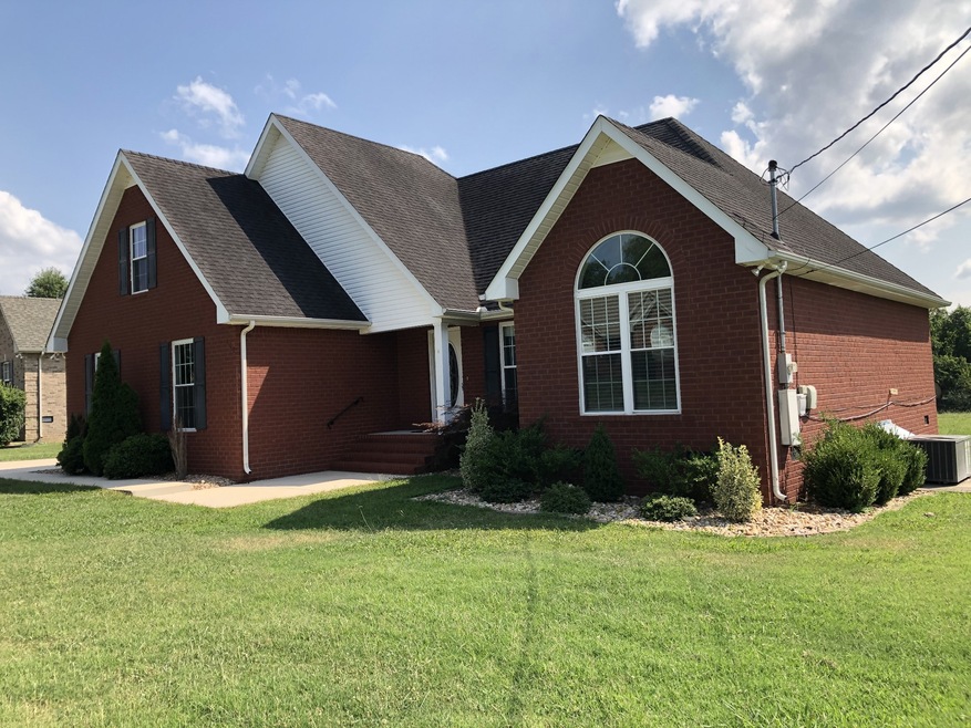 107 Brooklyn Cir, Shelbyville, TN 37160 - photo 1